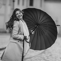 ΟΙ ΟΡΜΟΝΕΣ ΤΗΣ ΓΥΝΑΙΚΑΣ